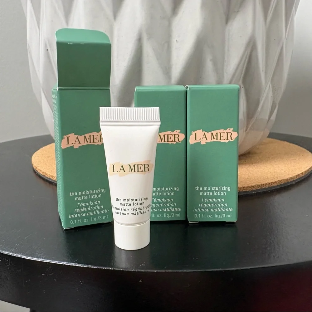 La Mer .1 fl oz / 3ML The Moisturizing Matte Lotion